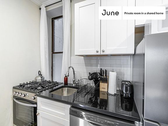 4th image of 133 Avenue D #A