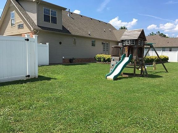 5th image of 2426 English Hill Dr
