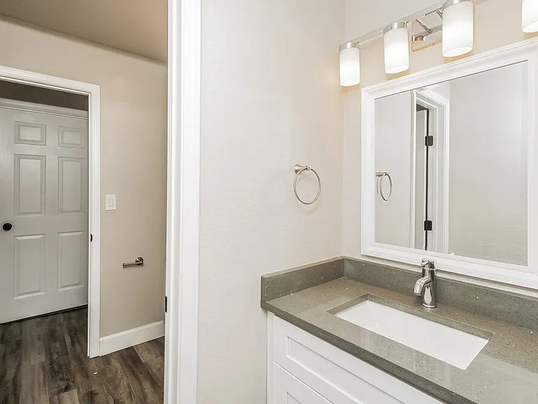 7310 Oswego Dr — Photo 16