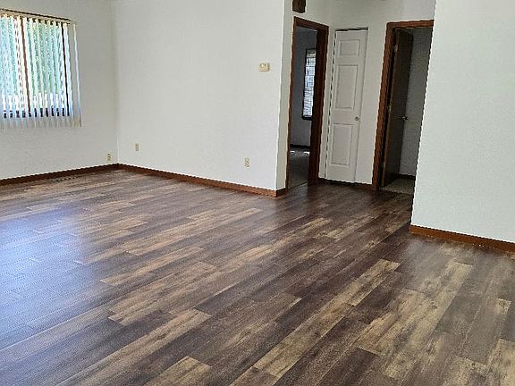 3rd image of 20494 Old 205 APT 1