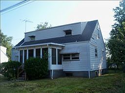 2nd image of 15 Oak Pl