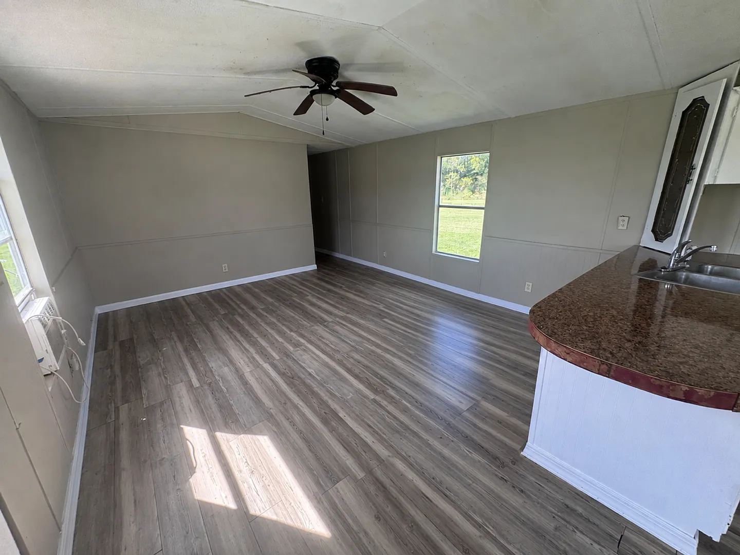 Affordable living in Tallassee, convenient to I-85 and plenty of industry — Photo 2