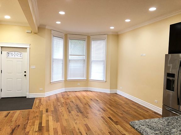 5th image of 1662 N Mozart St