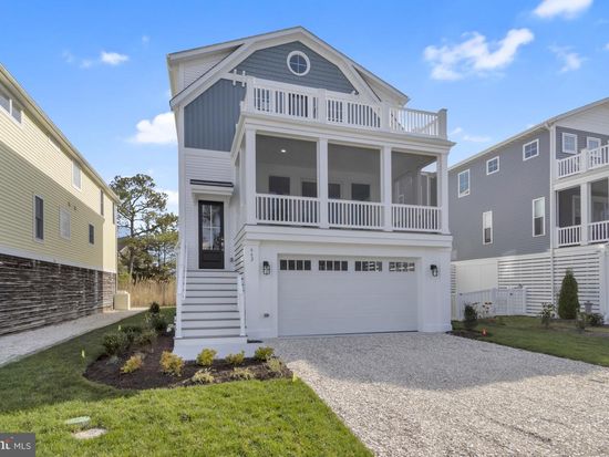 662 Tingle Ave, Bethany Beach, DE 19930