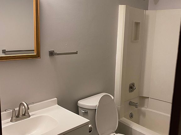 4th image of 50 Carter Cir #3