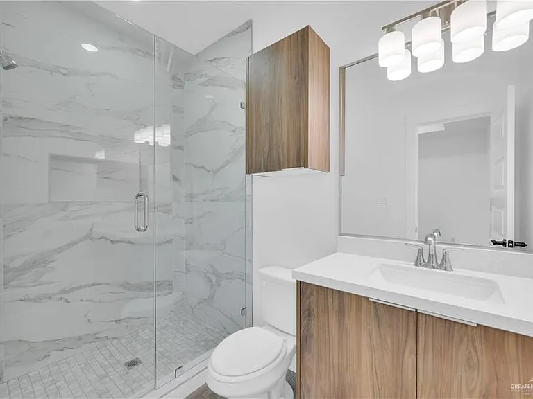 2905 Esteban St #3 — Photo 11