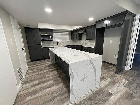 Modern Kitchen with Quartz countertops