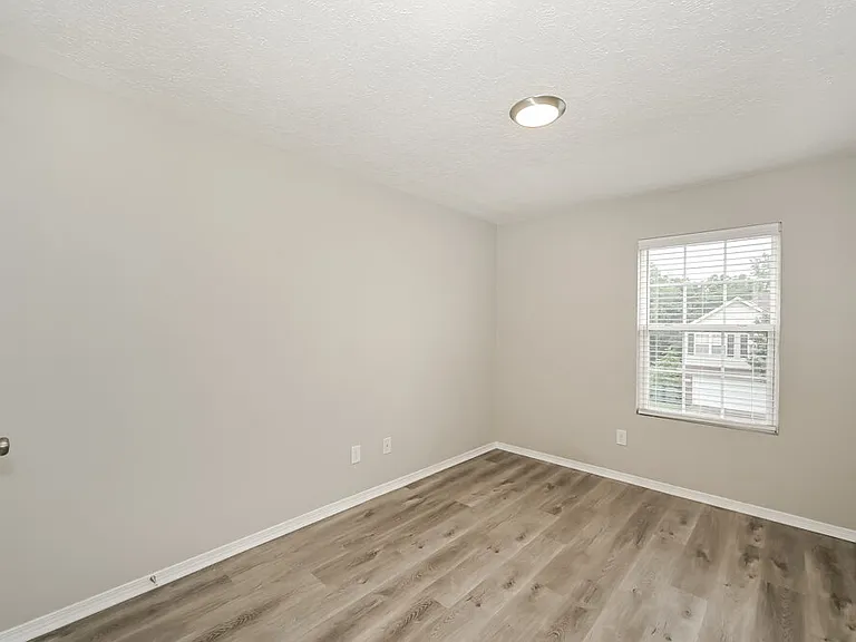 807 General Barksdale Dr — Photo 14