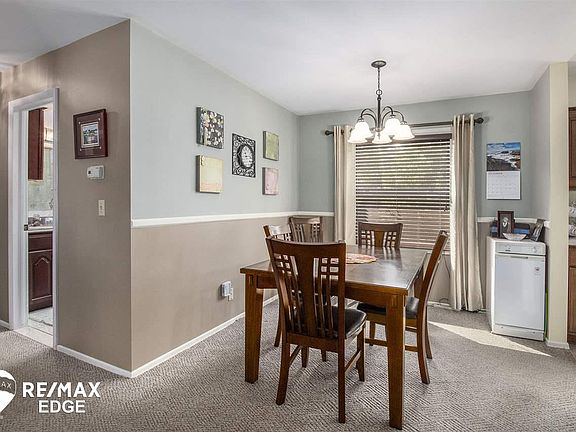 4th image of 6204 Greenview Dr