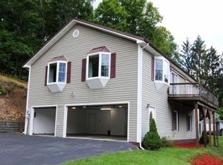 953 Virginia Ave NE, Norton, VA 24273