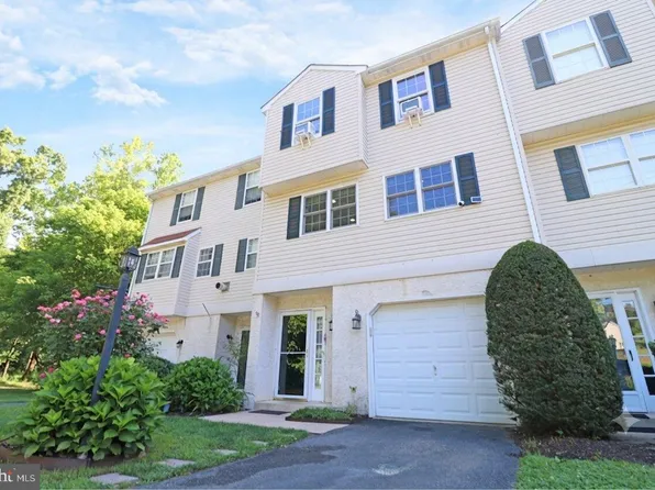 7 Old Pennell Rd, Media, PA 19063