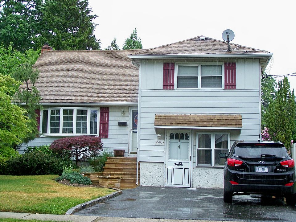 1st image of 2407 7th St