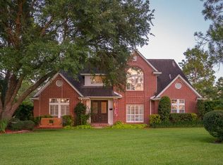 1109 Tall Pines Dr, Friendswood, TX 77546