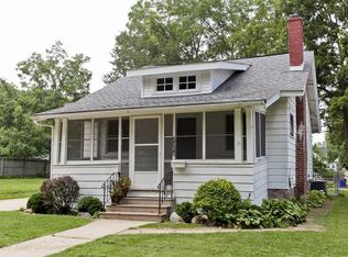 2330 B Ave NE, Cedar Rapids, IA 52402