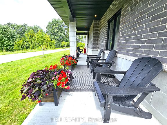 5th image of 332 Makobe Ln