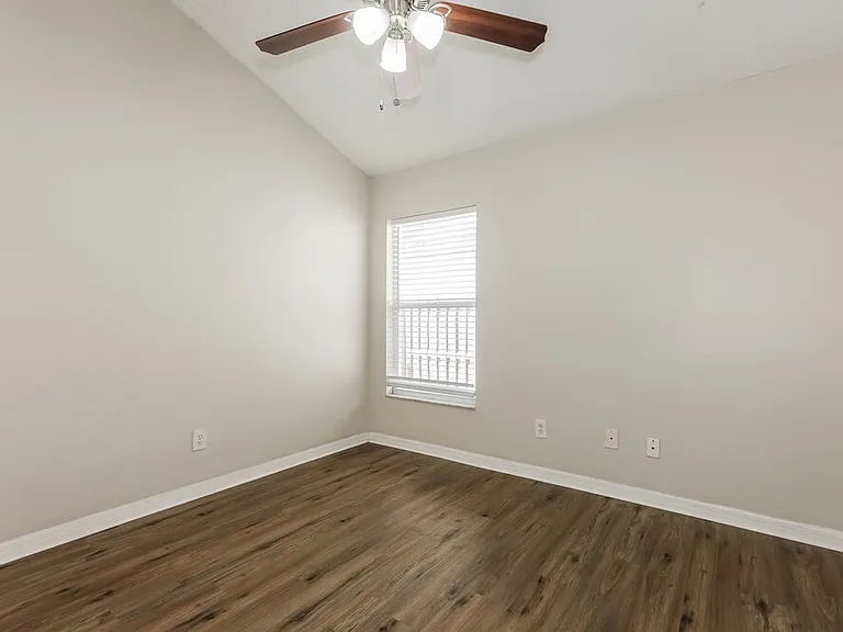 1505 Scotch Pine Dr — Photo 14