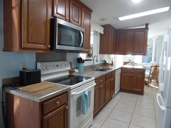 3rd image of 115 Coral Ln #26