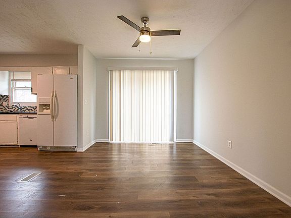 4th image of 6105 N 109th St