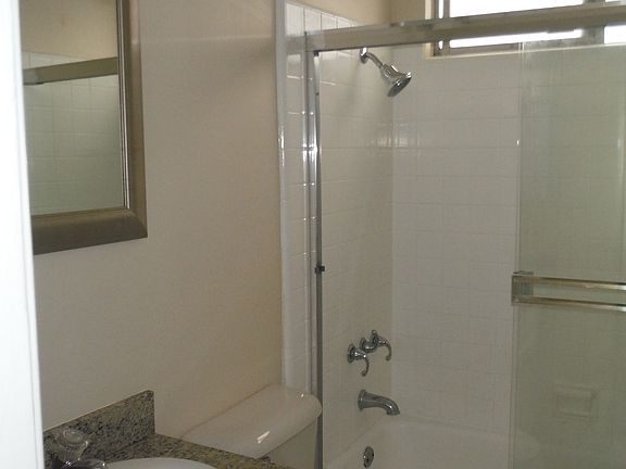 5th image of 1246 S Westgate Ave APT 3