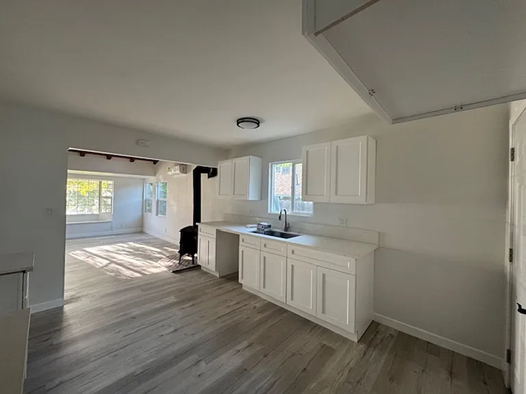 5428 Sale Ave — Photo 6