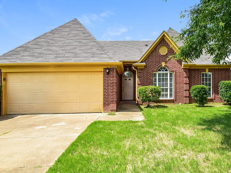 4088 Carroll Dr W — Photo 1