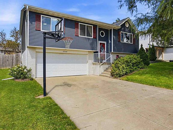2nd image of 2540 Copper Dr