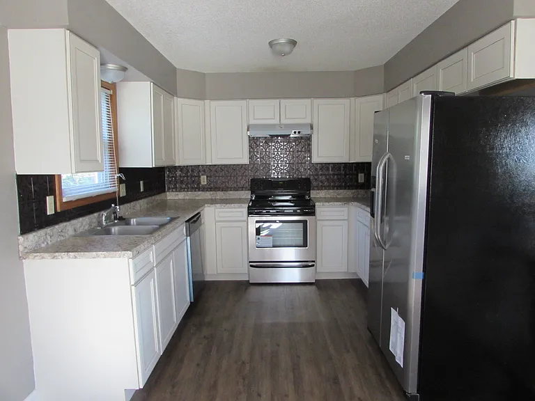 20602 Snicker Ct — Photo 9