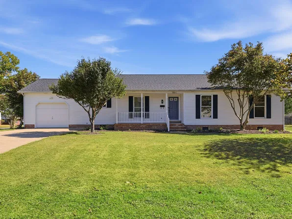 801 Guthrie Dr, Murray, KY 42071