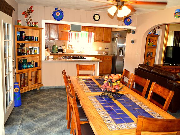 4th image of 1712 E La Deney Dr