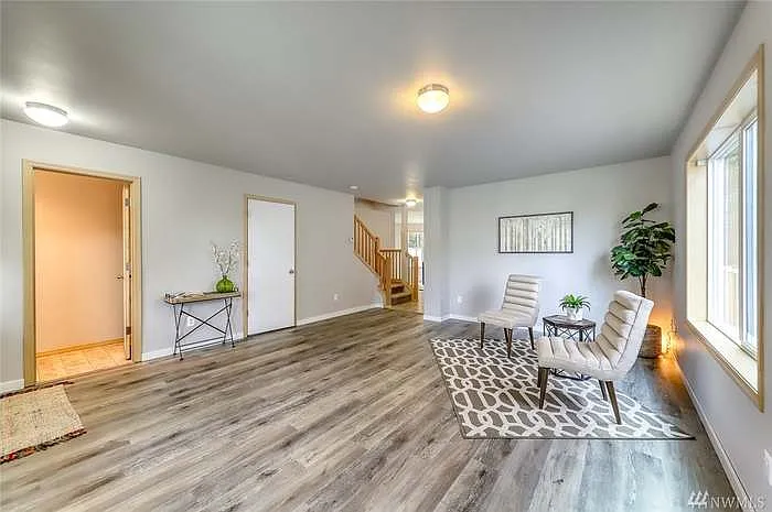 21242 Brevik Pl NW — Photo 2
