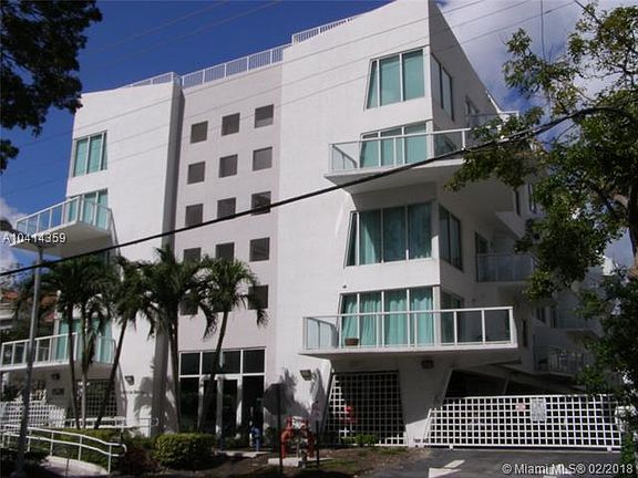 3rd image of 1528 Brickell Ave APT 209