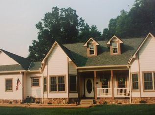 63 Deer Run Rd, Robbinsville, NC 28771