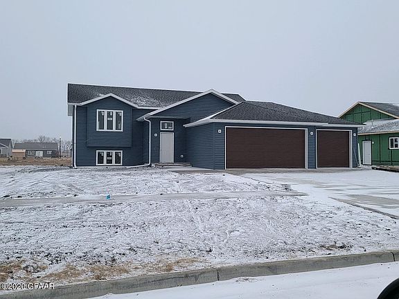4th image of 6009 Prairiewood Dr W