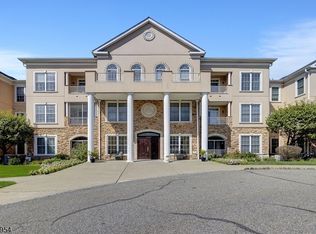 1110 Johnson Dr, Rockaway, NJ 07866