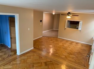 21-40 36th St #A2, Astoria, NY 11105