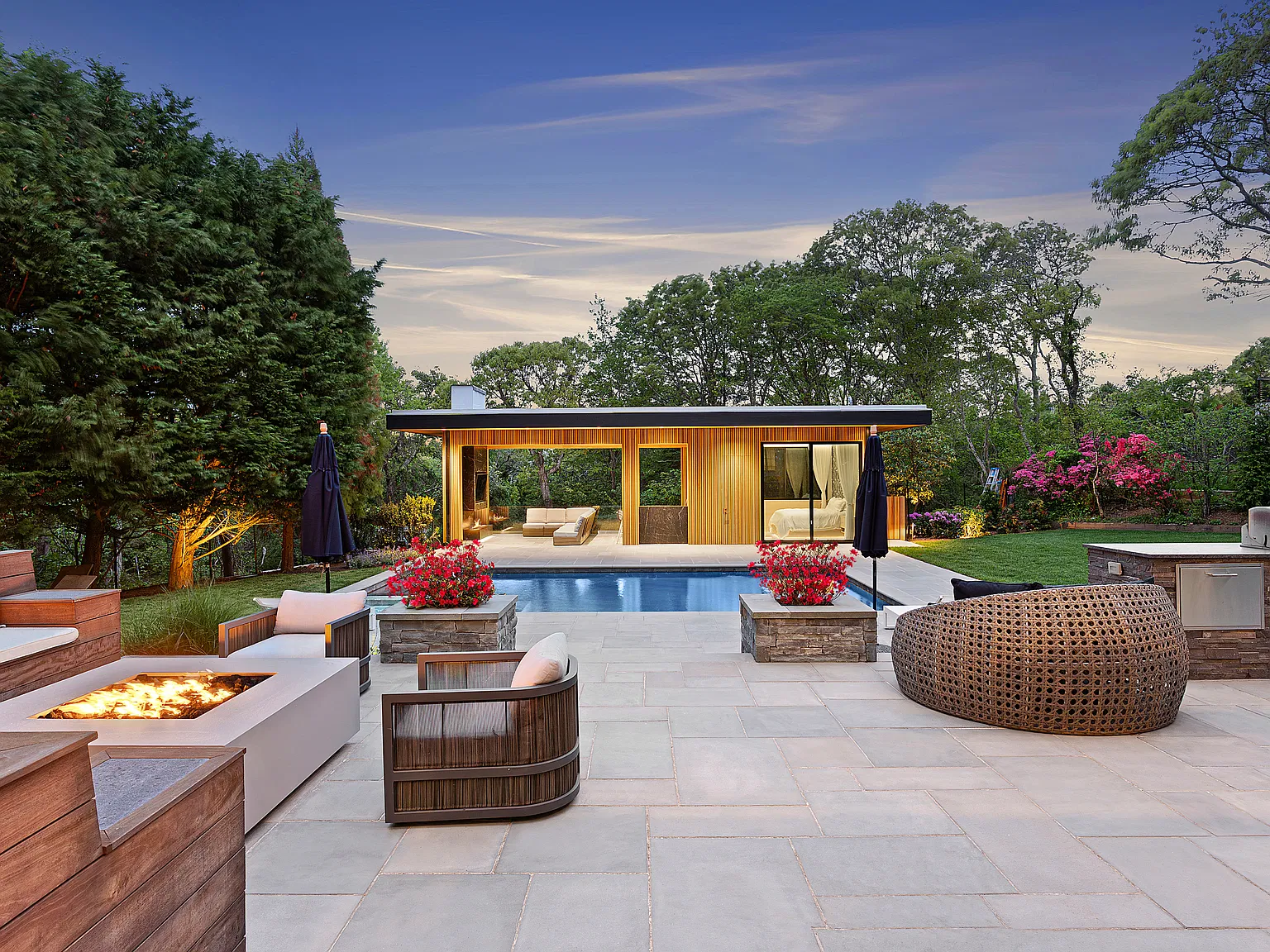Mtk Modern-New Pool House Suite — Photo 2