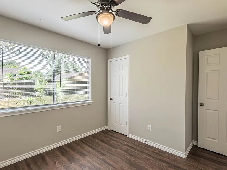7522 Pepperbrook Dr — Photo 12