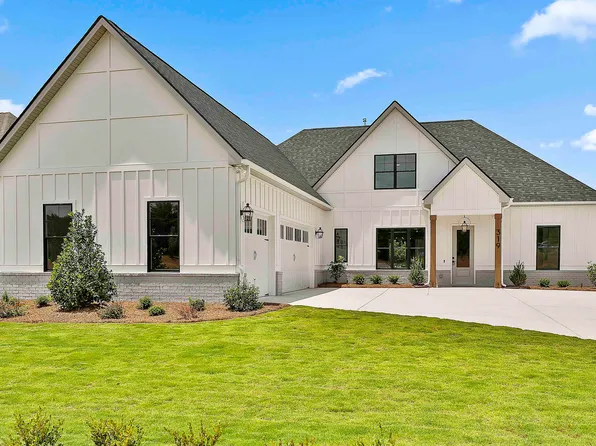 319 Ruffian Cir #71, Peachtree City, GA 30269