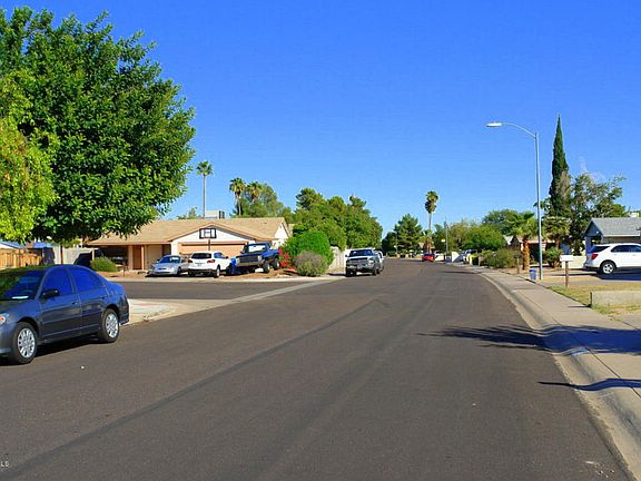 3rd image of 2645 E Aster Dr