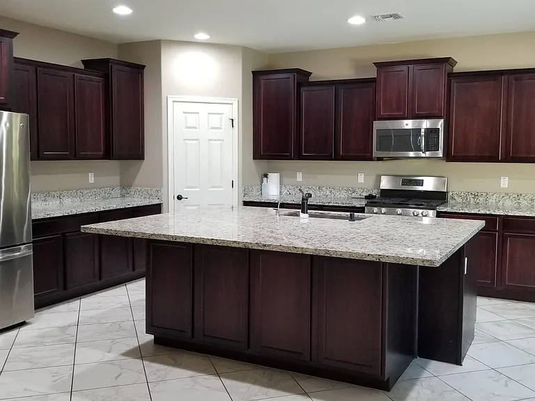 2248 E Ottawa Ln — Photo 6