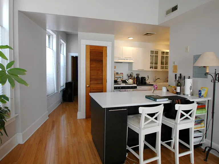 8 Mechanic St #1 — Photo 6