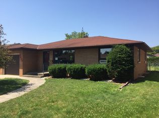 2804 Wedemeyer St, Sheboygan, WI 53081