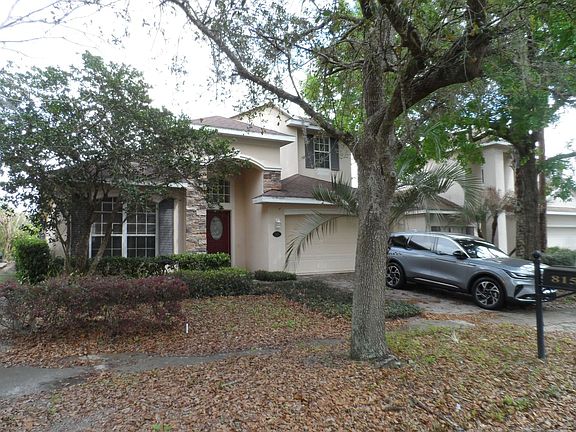 2nd image of 815 Victoria Hills Dr S