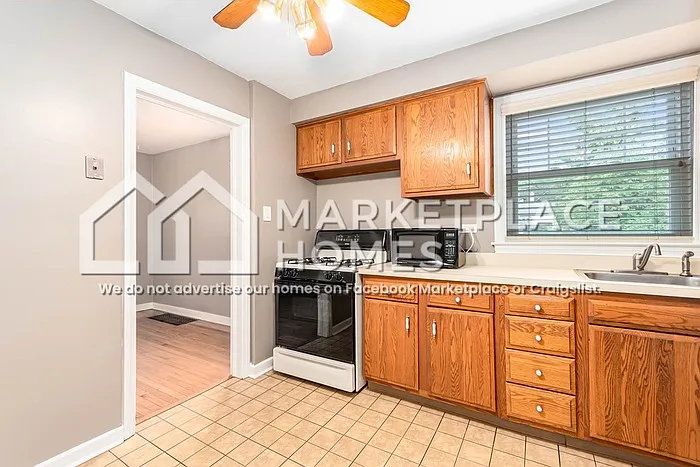 2604 Elm St — Photo 8