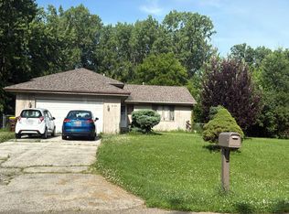 6184 Weathervane Ln, Machesney Park, IL 61115