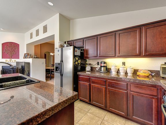 5th image of 11780 Lilac Canyon Ct