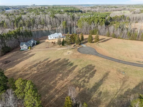 10 Fishers Ct, Roxboro, NC 27574