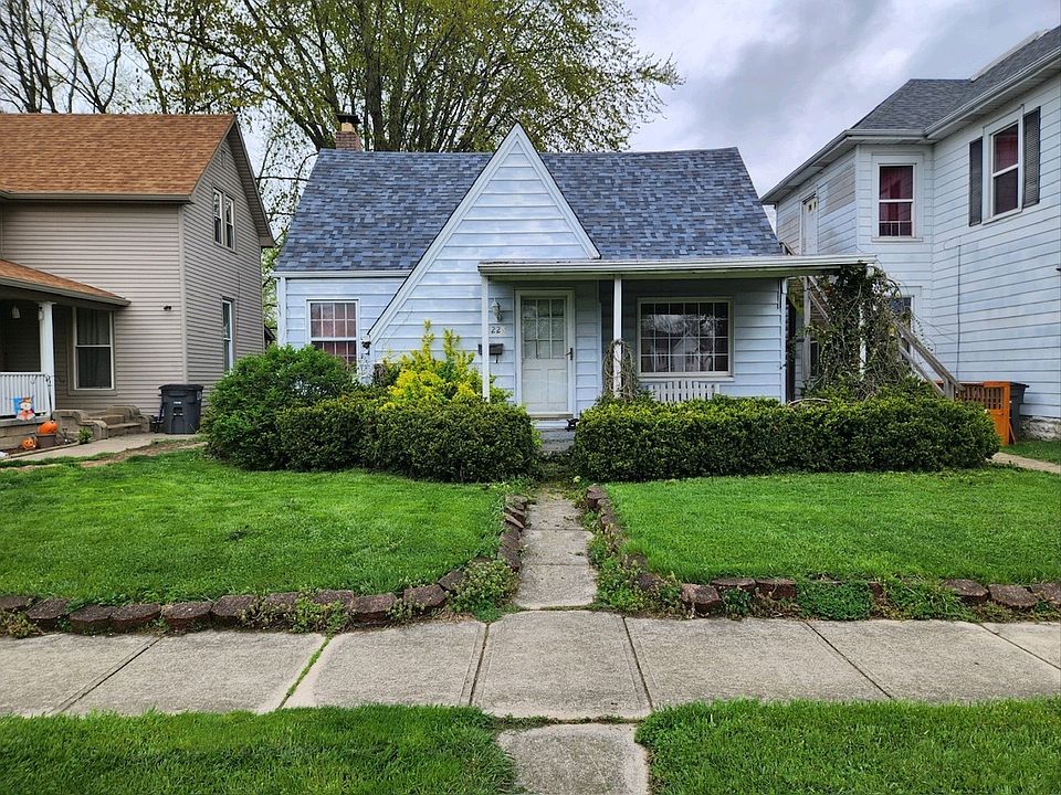 1st image of 228 E 7th St
