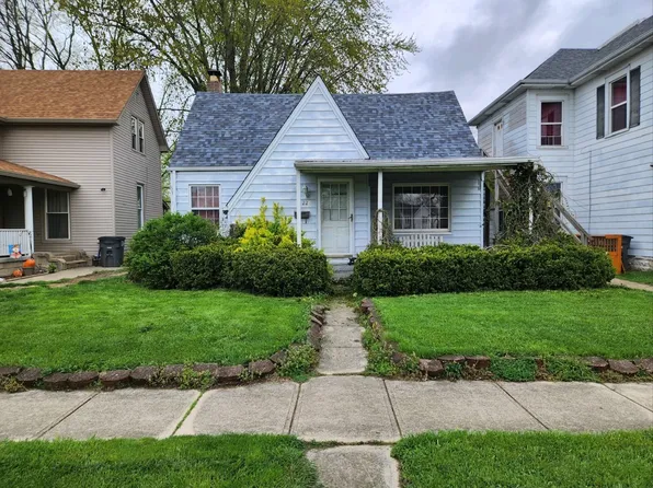 228 E 7th St, Rushville, IN 46173