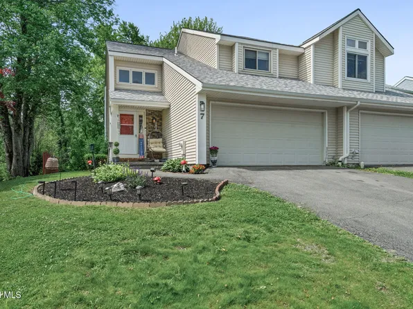 7 Crowsnest Court, Waterford, NY 12188